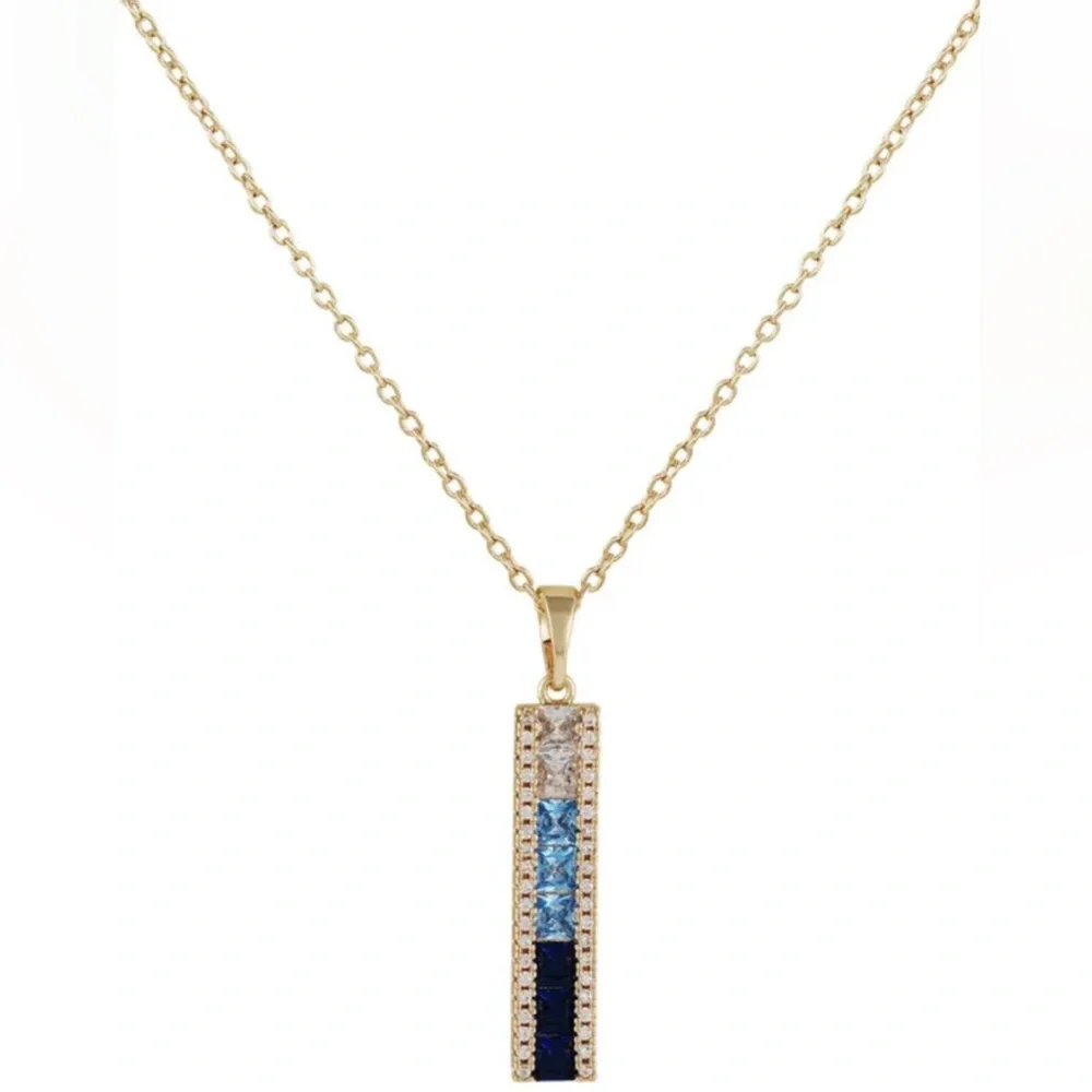 Vince CAMUTO Necklace/Collier Blue Ombré Necklace W/Pouch - Picture 1 of 12